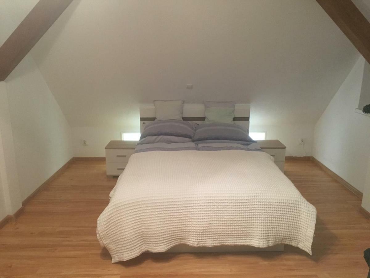 Kris Apartment